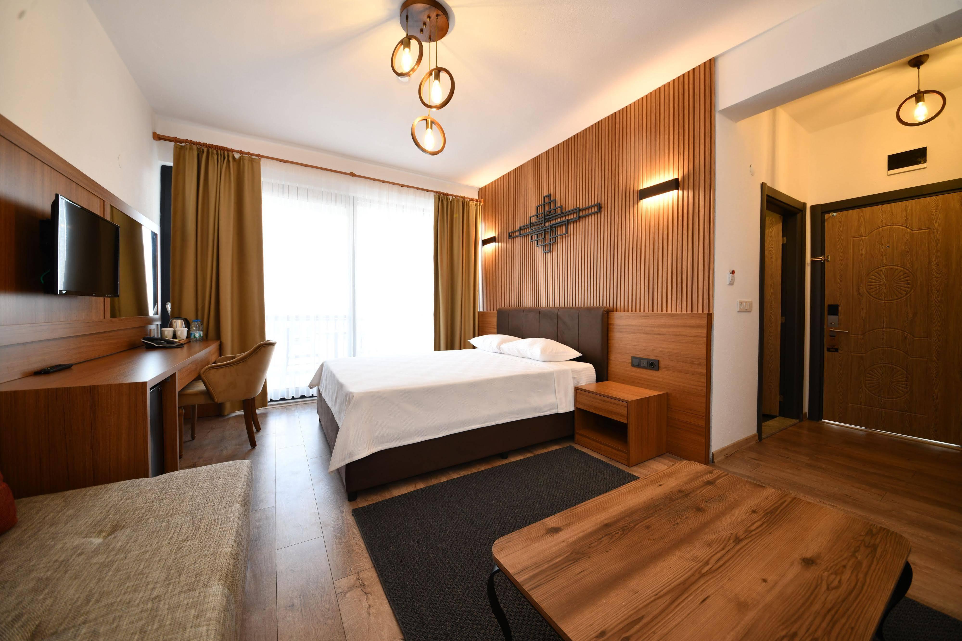 1774 คัสดากิ เทอมอล บูทิก โอเทล Hotel Gure ภายนอก รูปภาพ
